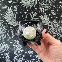 Load image into Gallery viewer, Ceramic Cauldron - Ferns - Medium (m1) - DISCOUNTED