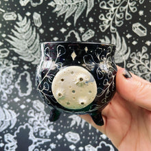 Load image into Gallery viewer, Ceramic Cauldron - Ferns & Crystals - Small (s2)