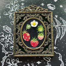 Load image into Gallery viewer, Embroidertober 2022: Week 4: Patterns - Nature in bloom